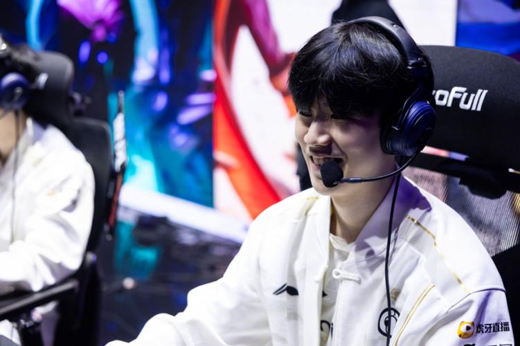 察前方防守 察前方防守