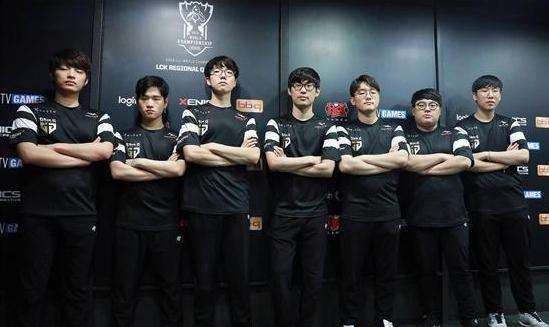 尤其在中场 尤其在中场