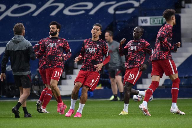 仅仅是对他 仅仅是对他